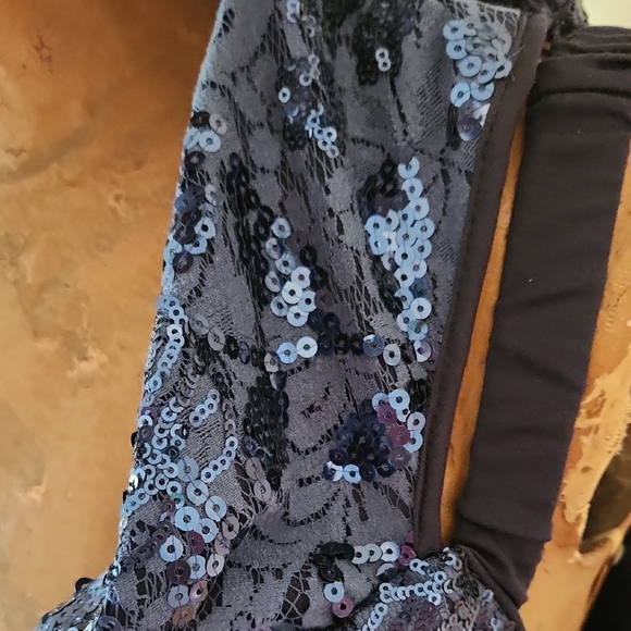 Blue Lace and Sequin Embellished Gown - Picture 5 of 17